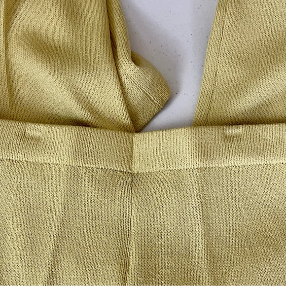 St. John Light Green Knit Pant Suit Set - Picture 9 of 11